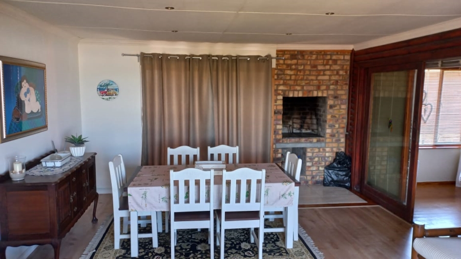 3 Bedroom Property for Sale in Louis Rood Western Cape